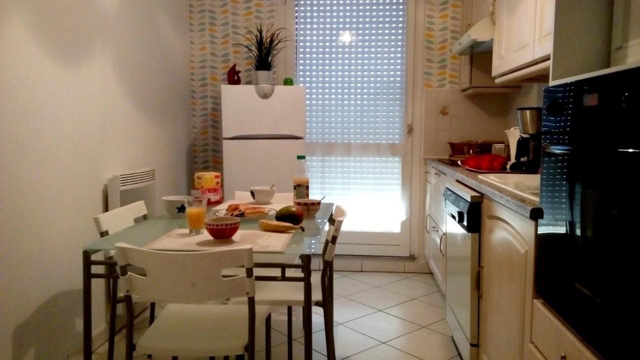 Between Historic Center And Quay, Ideal For Family Ruão Exterior foto